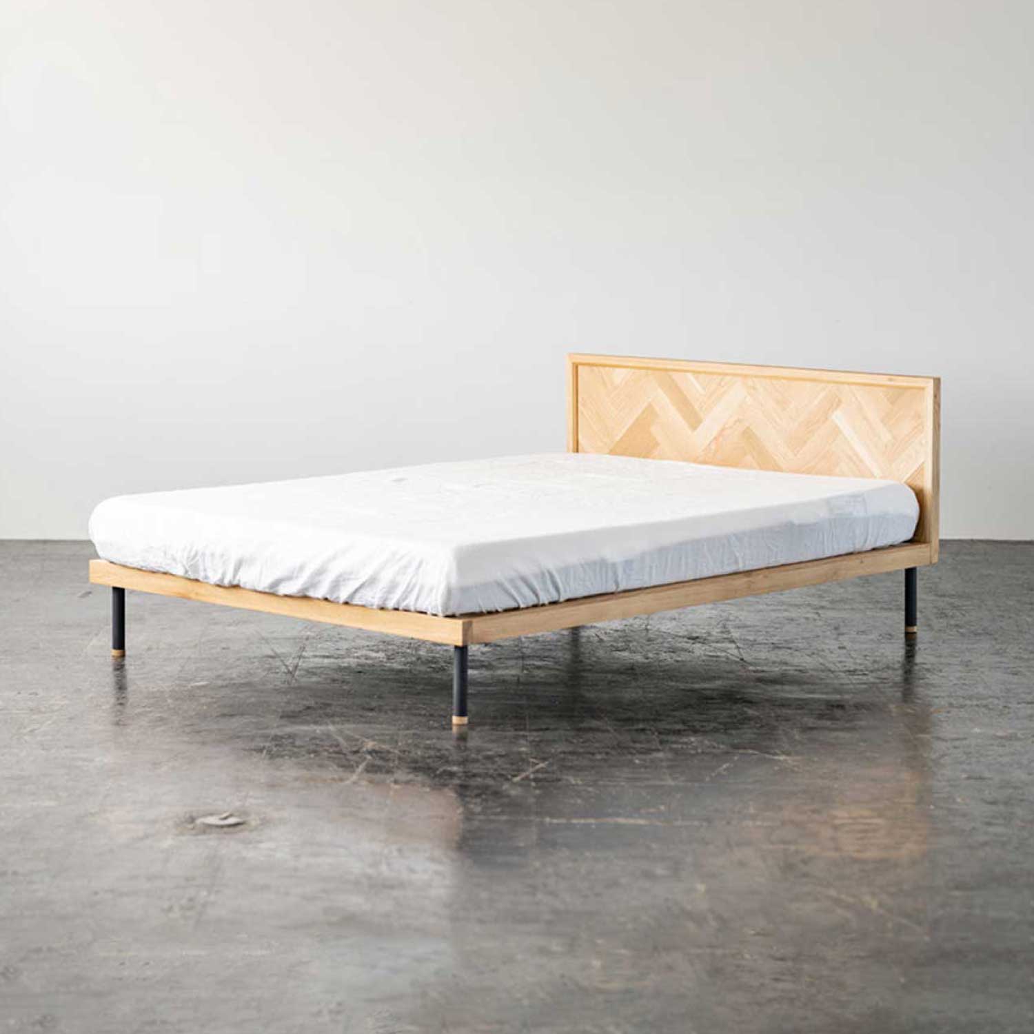 Bed frame UNIK HERRINGBONE