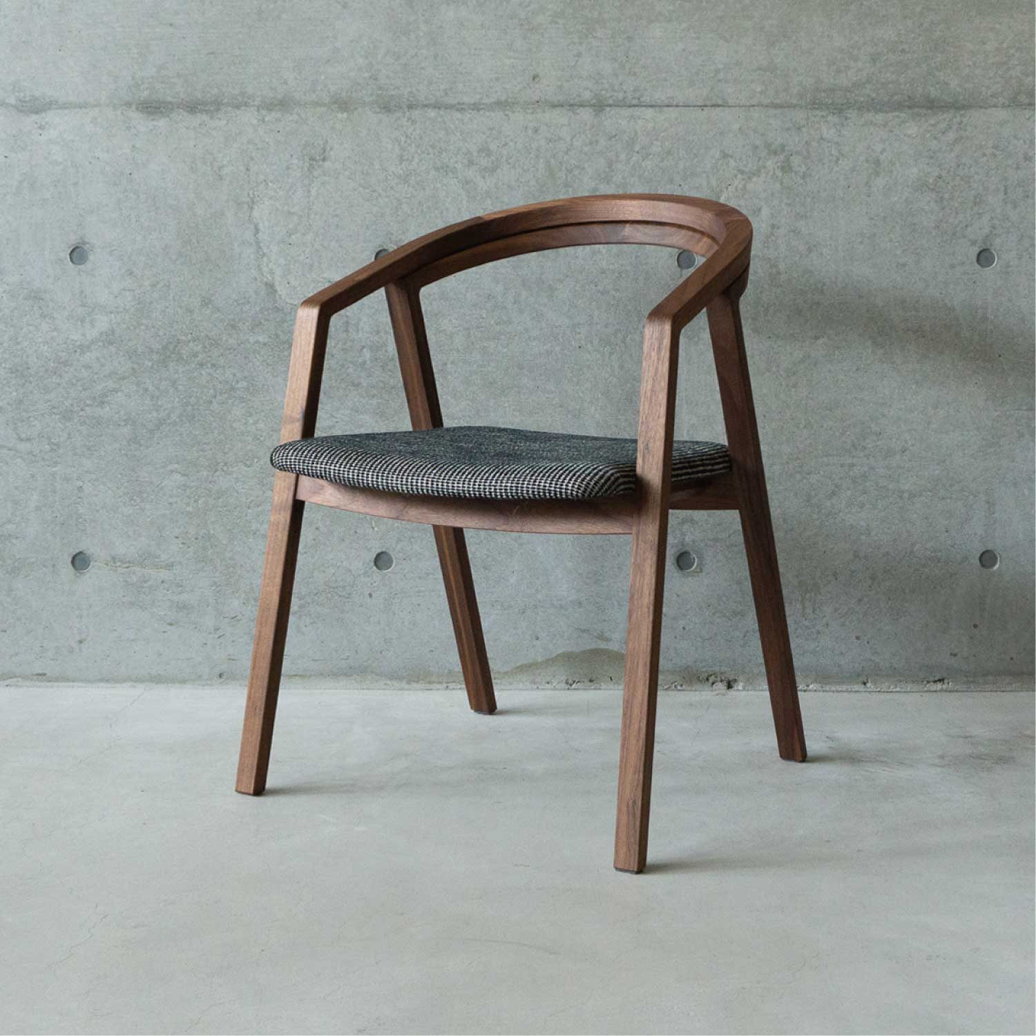 UU chair