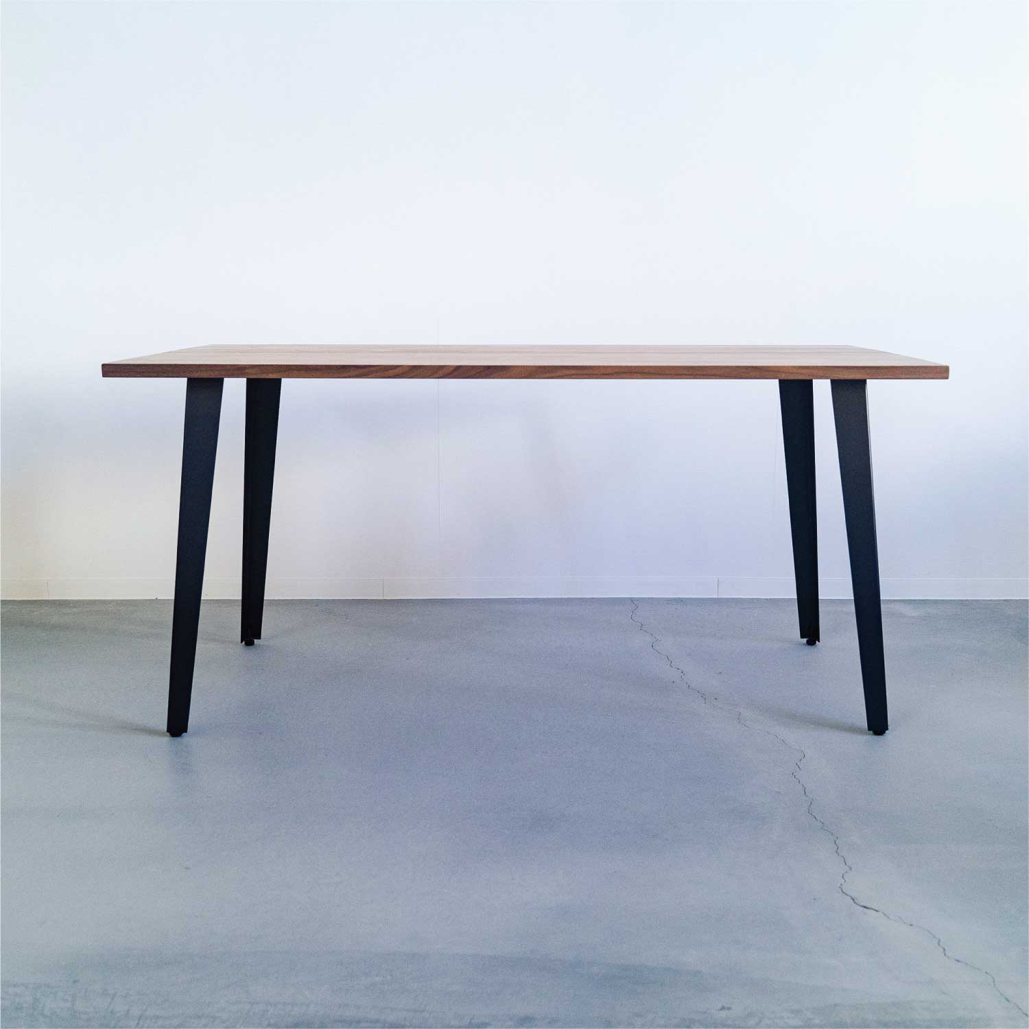 Penguin Table